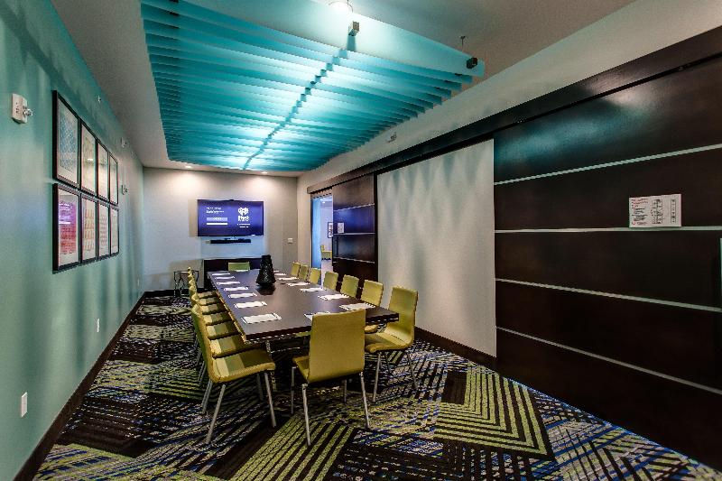 Holiday Inn Express Suites Gatesville N Ft Hood image