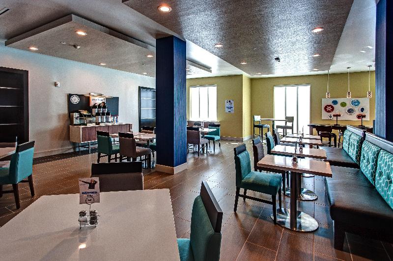 Holiday Inn Express Suites Gatesville N Ft Hood image