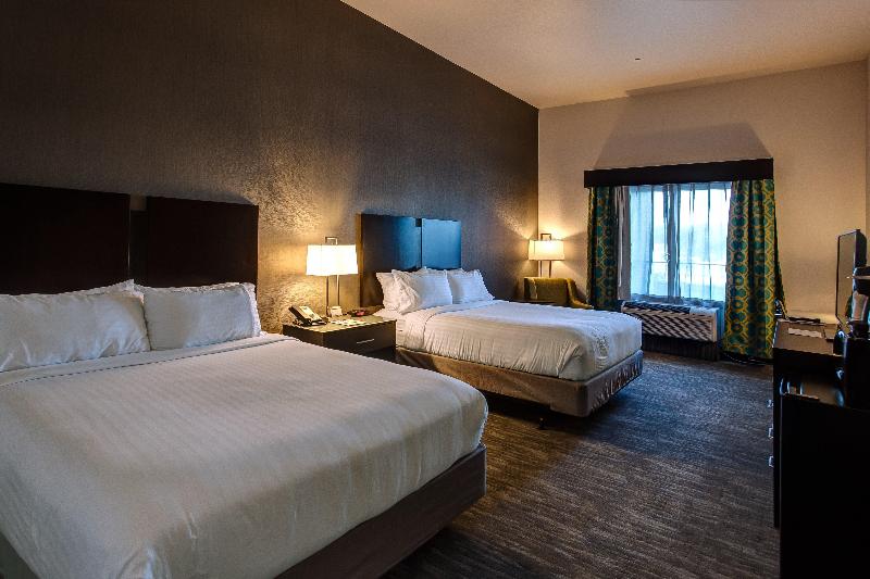 Holiday Inn Express Suites Gatesville N Ft Hood image