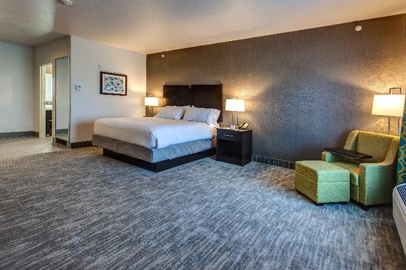 Holiday Inn Express Suites Gatesville N Ft Hood image