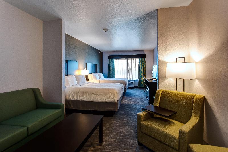 Holiday Inn Express Suites Gatesville N Ft Hood image