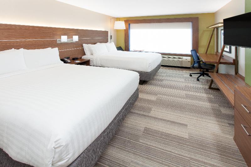 Holiday Inn Express Suites Sterling Heights Detroi photo 17