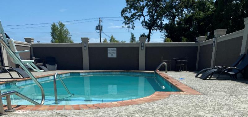 Holiday Inn Express PinevilleAlexandria Area image