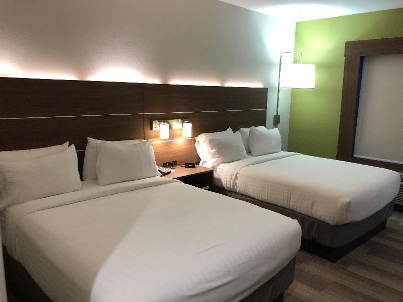 Holiday Inn Express PinevilleAlexandria Area image