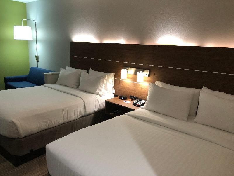 Holiday Inn Express PinevilleAlexandria Area image