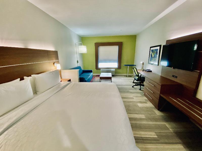 Holiday Inn Express PinevilleAlexandria Area image