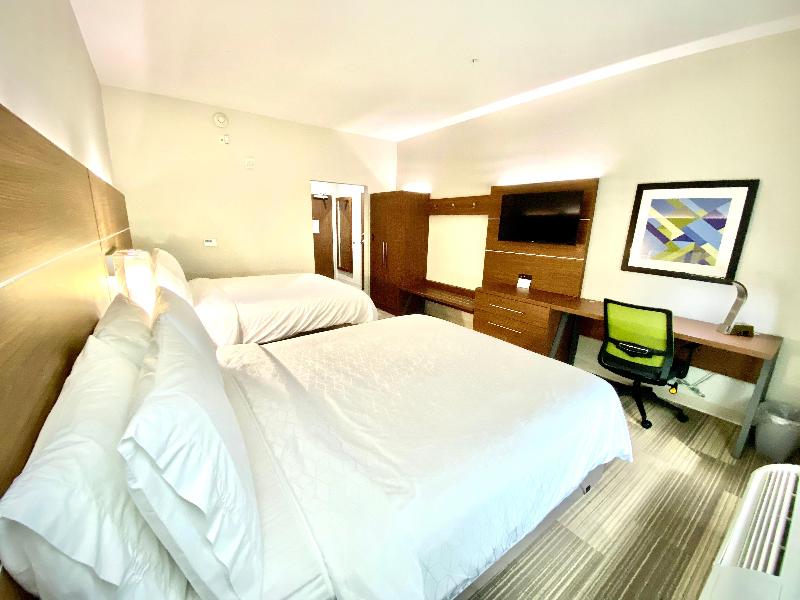 Holiday Inn Express PinevilleAlexandria Area image