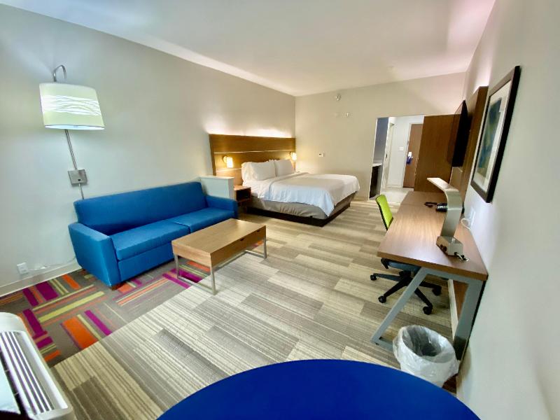 Holiday Inn Express PinevilleAlexandria Area image