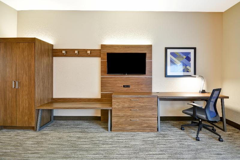 Holiday Inn Express Evansville photo 16