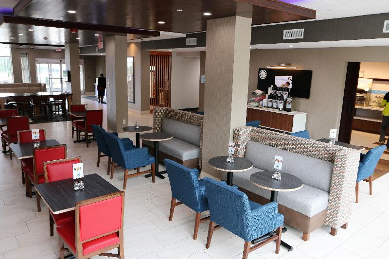Holiday Inn Express Suites Alabaster image