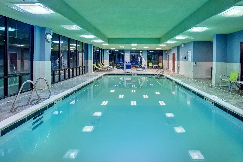 Holiday Inn Express Suites Rochester Webster image