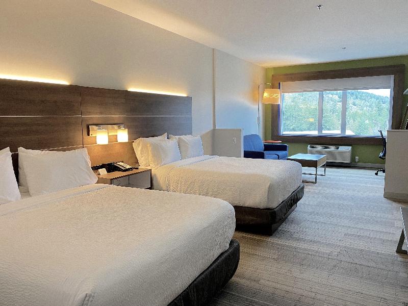 Holiday Inn Express & Suites Victoria Colwood photo 8