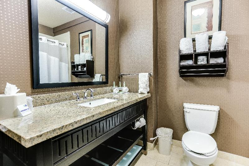 Holiday Inn Express Suites Huntsville image