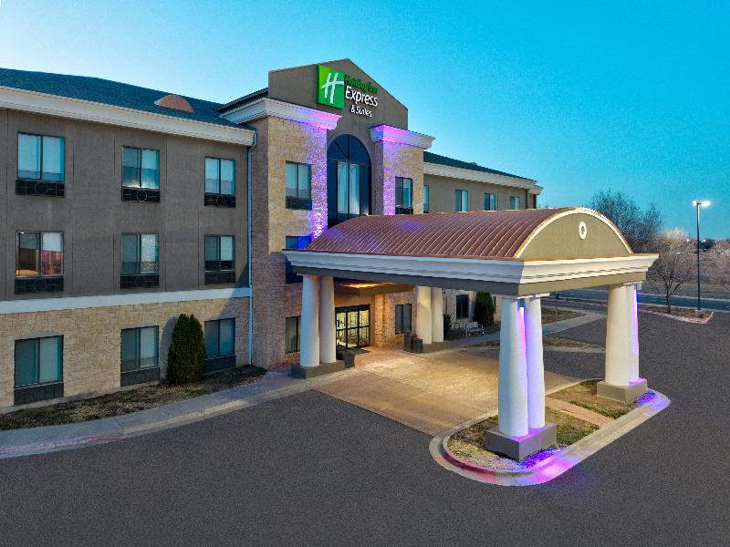 Holiday Inn Express & Suites Amarillo South — general view