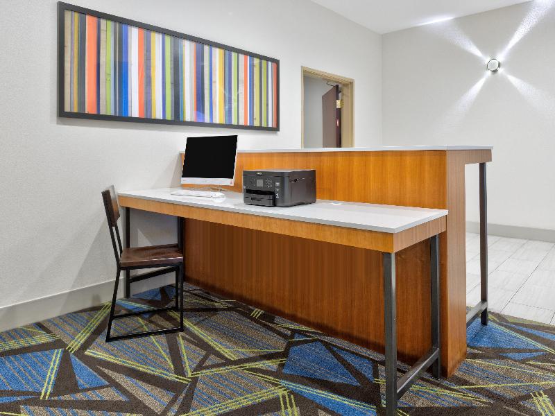 Holiday Inn Express & Suites Amarillo South — general view