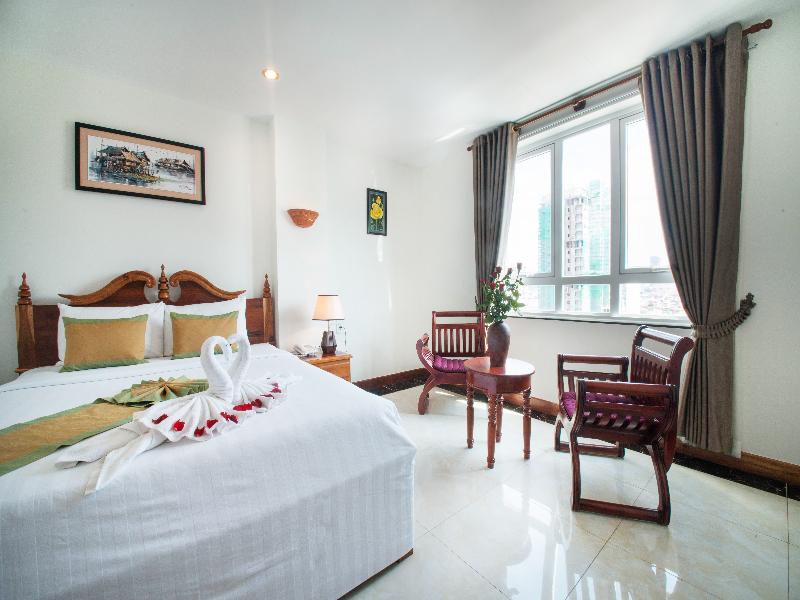 Relax Hotel image