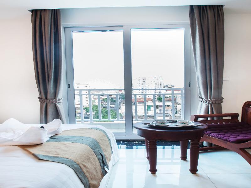 Relax Hotel image