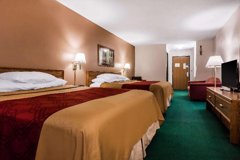 Rodeway Inn Holdrege image