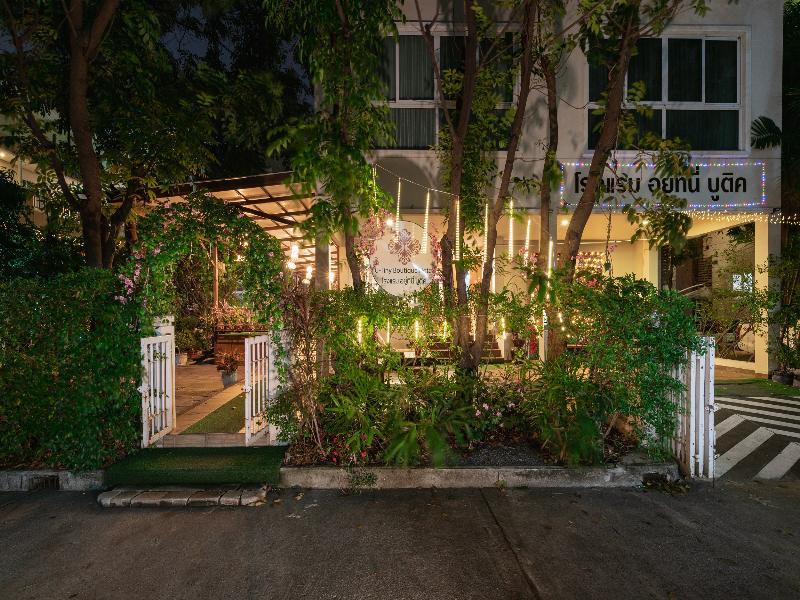 U Tiny Boutique Suvarnabhumi Airport Hotel image