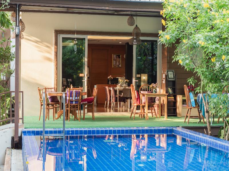 U Tiny Boutique Suvarnabhumi Airport Hotel image