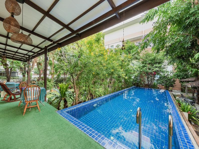 U Tiny Boutique Suvarnabhumi Airport Hotel image