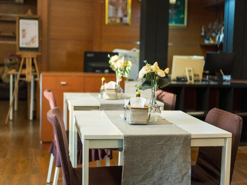 U Tiny Boutique Suvarnabhumi Airport Hotel image