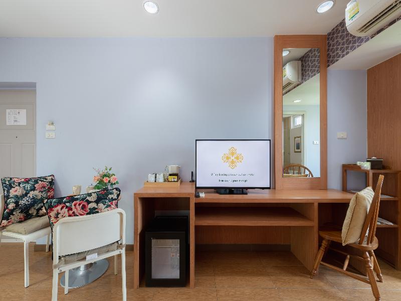 U Tiny Boutique Suvarnabhumi Airport Hotel image