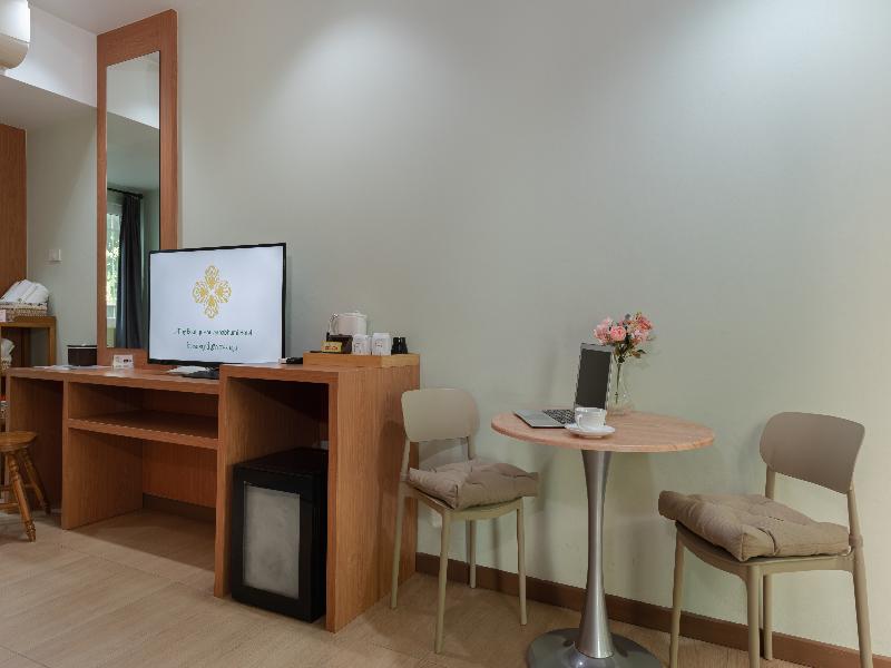 U Tiny Boutique Suvarnabhumi Airport Hotel image