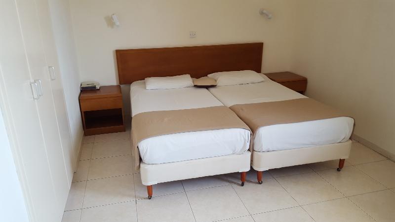 Mandalena Hotel Apts image
