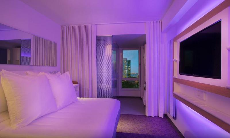 YOTEL Boston, Select by Hilton image