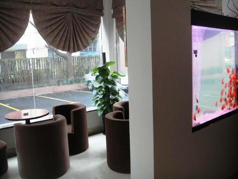 GreenTree Inn Business Hotel — photo 3