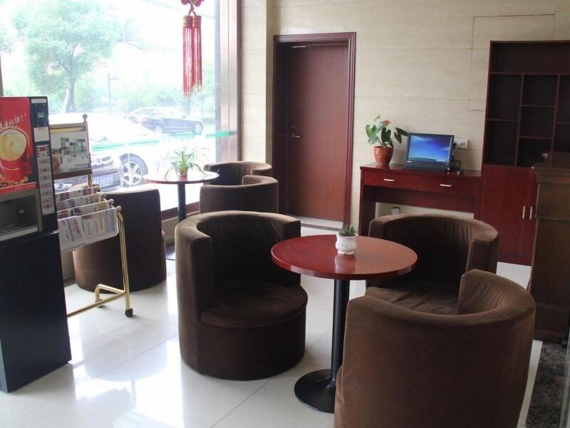 GreenTree Inn Zhangjiagang  Jinfeng Town Xintiandi image