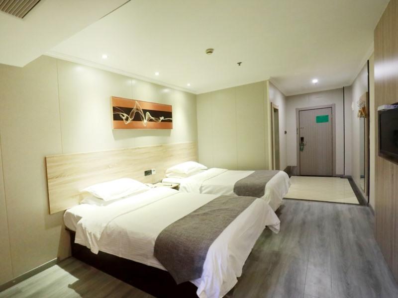 Bed room