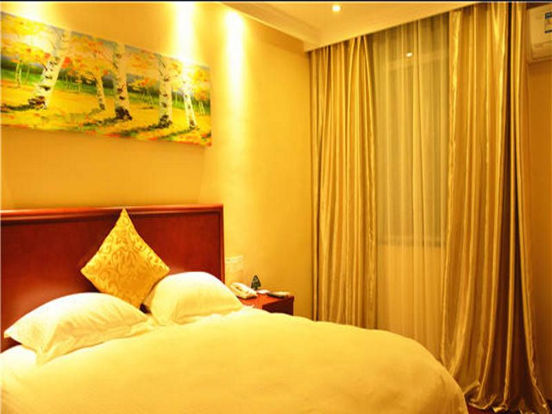 GreenTree Inn Donghai  New Bus Station image