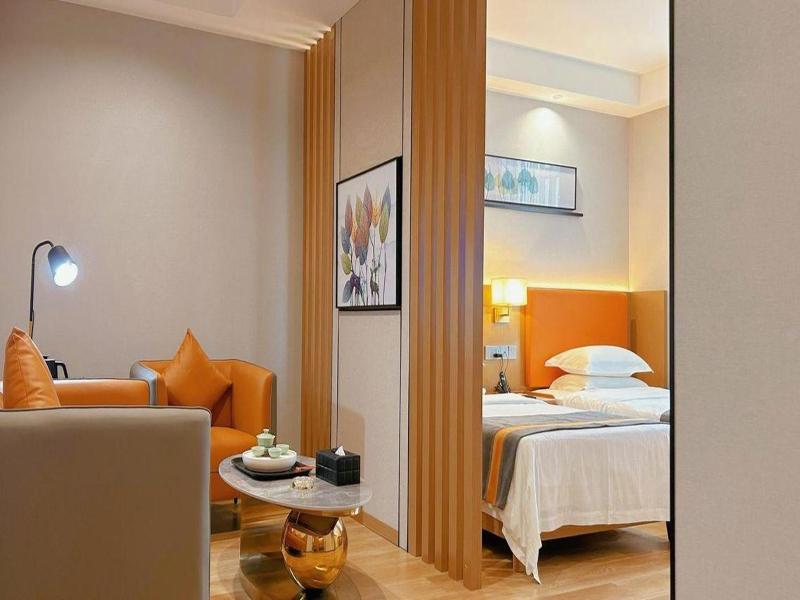 GreenTree Inn Chengjiang  Road Business Hotel image