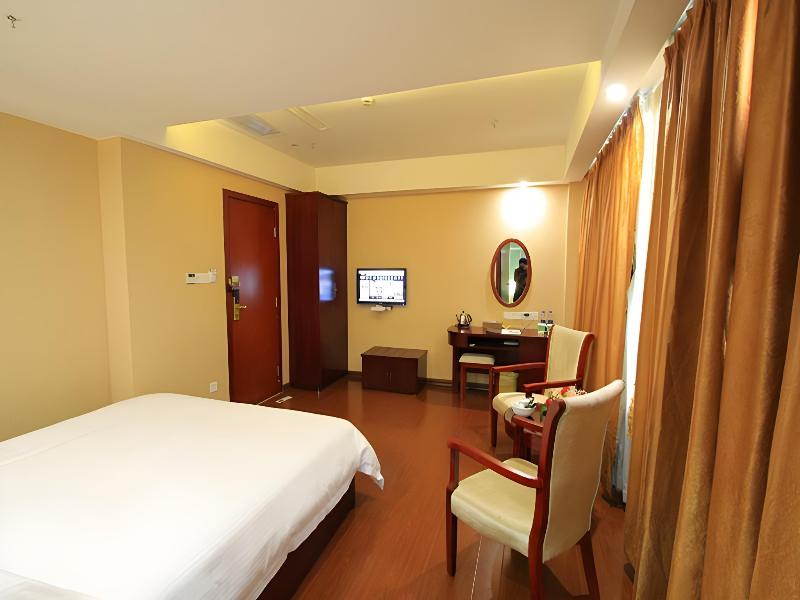 GreenTree Inn Linjiang  North Road Express image