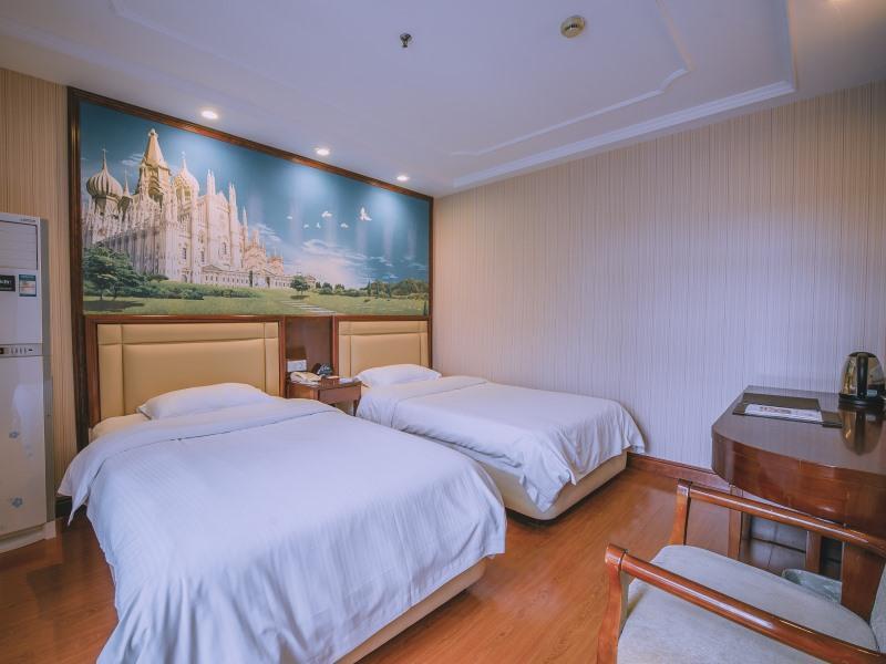 GreenTree Inn Pinghu  Zhapu Jiulong Mountain image