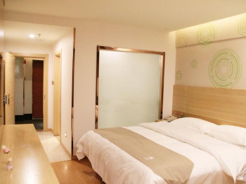 GreenTree Inn (Huoshan Yingjia Avenue)