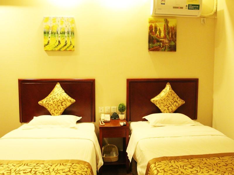 Bed room