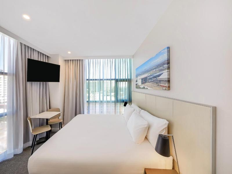 Travelodge Hotel Sydney Airport image