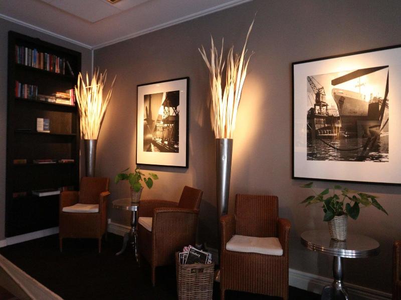 Hotel Villan image