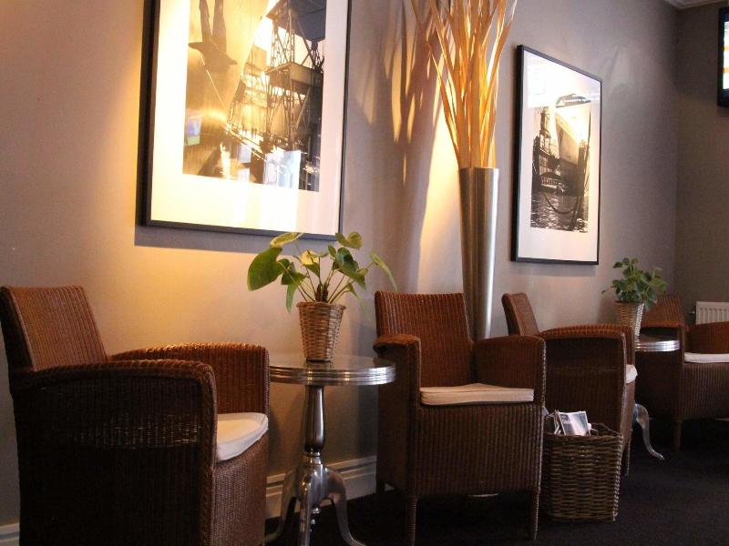 Hotel Villan image