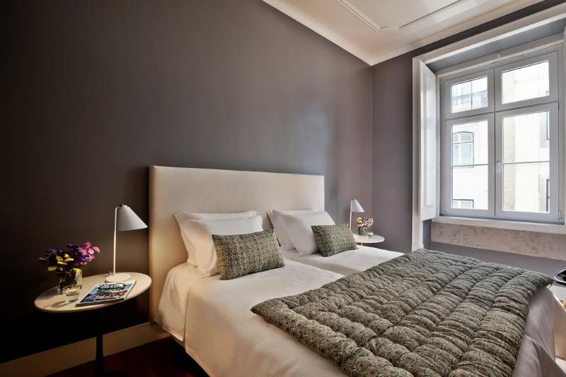 Lisbon Five Stars Apartments  Fanqueiros 112 — photo 5