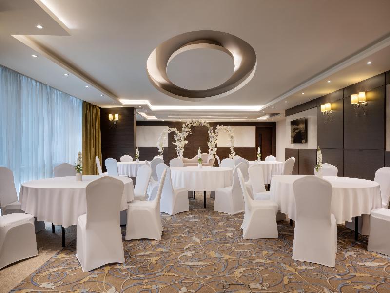 Golden Tulip Doha Hotel image