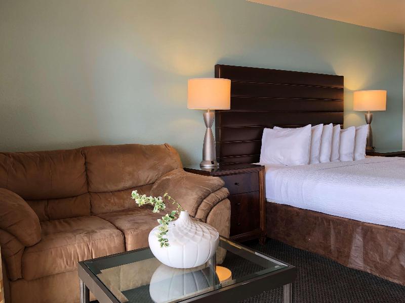 Surestay Plus By Best Western Gold Beach image