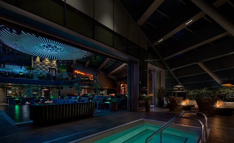 Stay in style at Paradox Vancouver