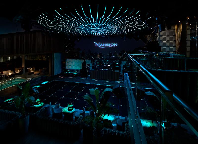 Stay in style at Paradox Vancouver
