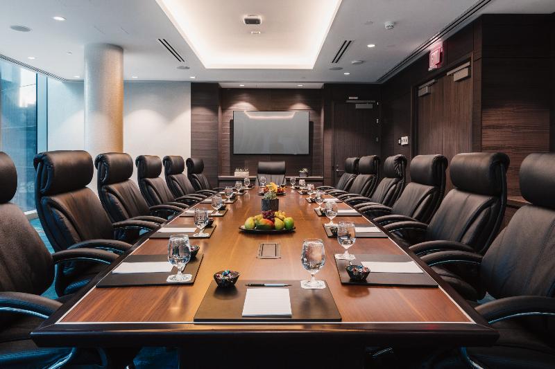 Stay in style at Paradox Vancouver