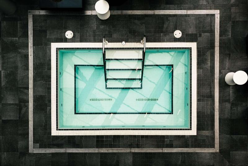 Stay in style at Paradox Vancouver