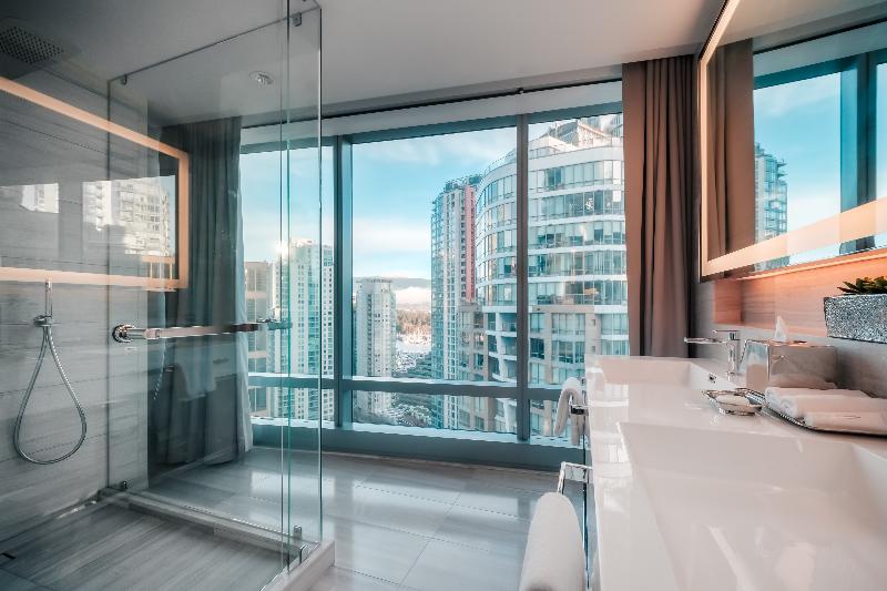Stay in style at Paradox Vancouver